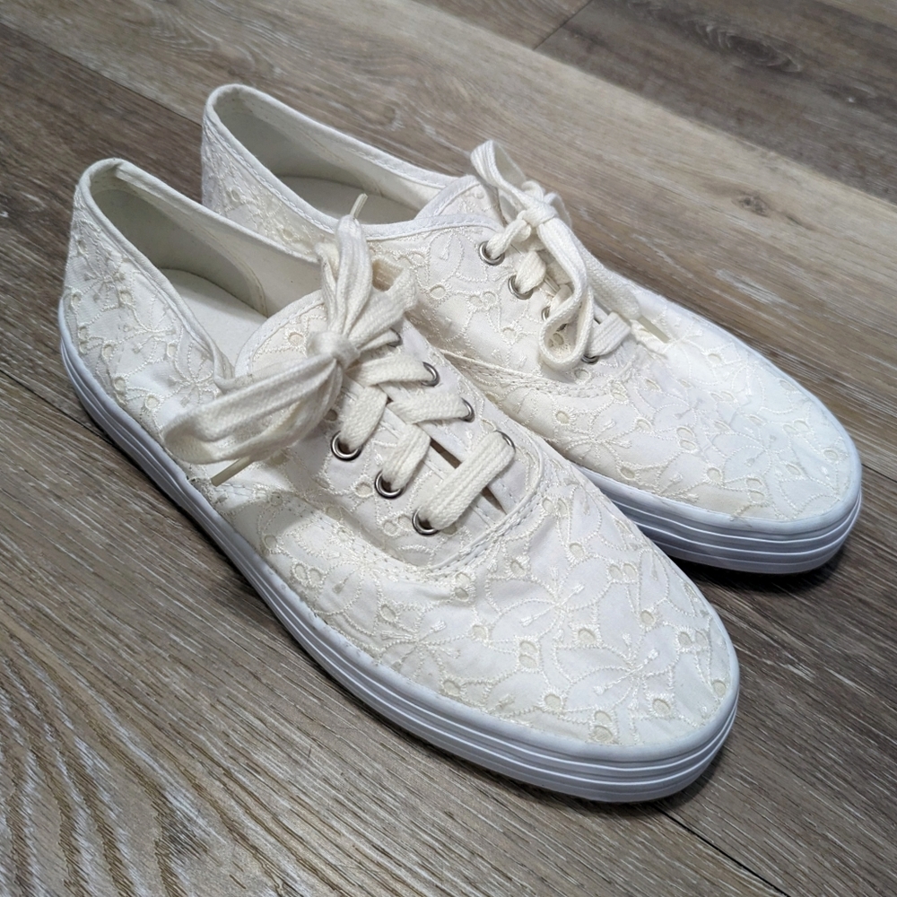Villager by Liz Claiborne sneakers shoes embroidery embroidered floral flowers